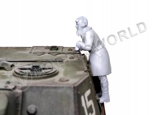 Фигура командира танка СССР, зима  1943 г., поза 4. Масштаб 1:35
